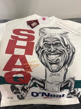 Mitchell & Ness White Shaq Graphic Tee with Red and Green Accents